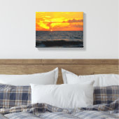 Sunrise over the ocean Stretched Canvas Print (Insitu (Slaapkamer))