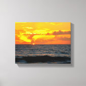 Sunrise over the ocean Stretched Canvas Print (Voorkant)
