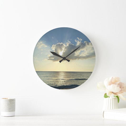 Sunrise Over the Quiet Coast Grote Klok (Huis)