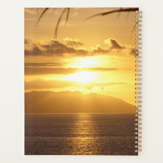Sunrise over Tropical Island Beach Custom Planner (Achterkant)