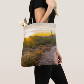 Sunrize Over Arizona Trail Tote Bag (Dichtbij)