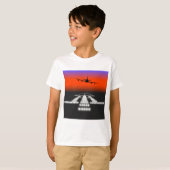 Sunset Airplane Approach Runway Lights Aviation T-shirt (Voorkant volledig)