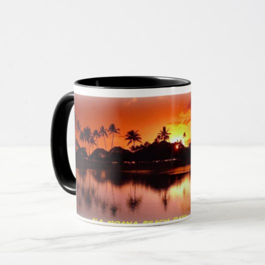 Sunset at Ala Moana Beach Mok (Voorkant links)