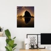 SUNSET at HAYSTACK ROCK - CANNON BEACH OREGON Poster (Thuiskantoor)