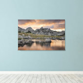 Sunset at Pyramid Lake Canvas Afdruk (Insitu (Houten vloer))