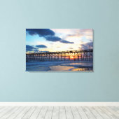 Sunset at the Oak Island, North Carolina Pier Canvas Afdruk (Insitu (Houten vloer))