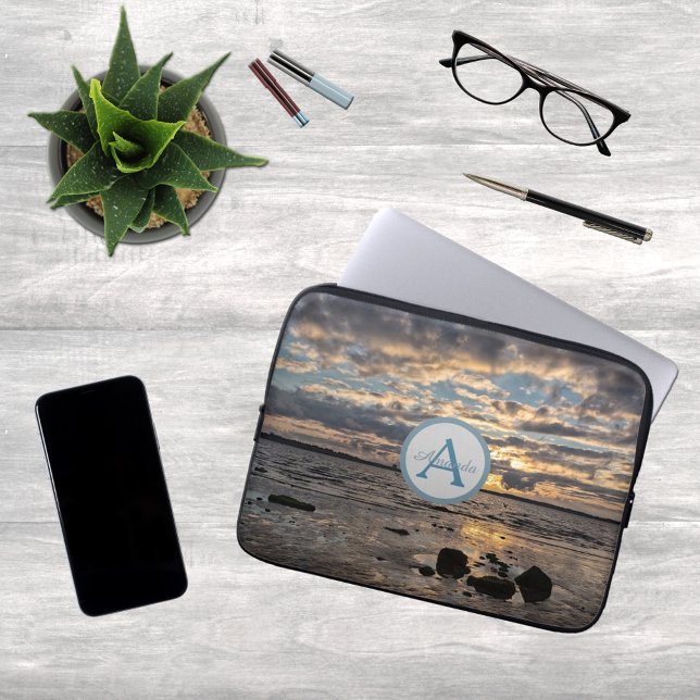 Sunset at the zee foto with monogram and name laptop sleeve (Creator heeft geüpload)