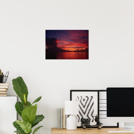 Sunset at zee with dark clouds poster (Thuiskantoor)