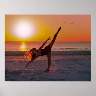 Sunset Ballet op de strand Poster