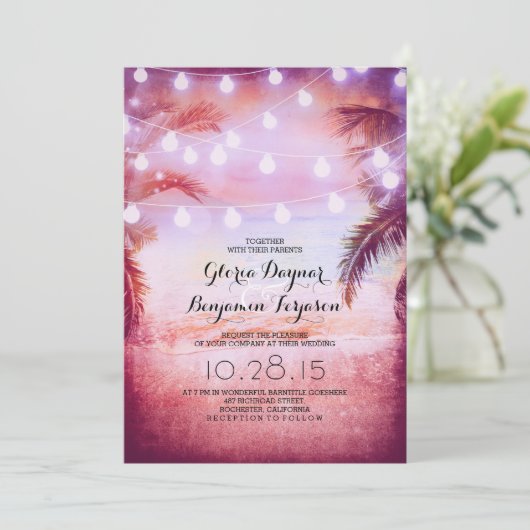 Sunset Beach & String Lights Wedding Invitation Kaart (Staand voorkant)