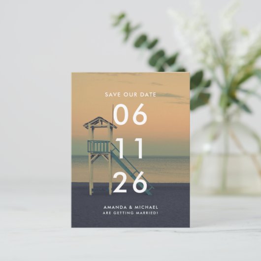 Sunset Beach Weddenschap Save the Date Briefkaart (Staand voorkant)