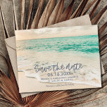 Sunset Beach Wedding Save the Date Briefkaart<br><div class="desc">Zonnestrand bespaar de datum van de bruiloft voor je strandbruiloft. Turkooiswater, wit zand en katoenroze snoep ontwerp met de datumkaarten. Pas de voorkant van dit strand aan, sla de datums op met je trouwdatum, namen en de locatie van je aanstaande bruiloft. Pas de achterkant van het briefkaart aan met trouwdatum,...</div>