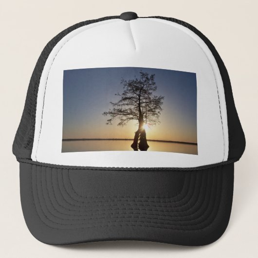 Sunset Behind a Tree Trucker Pet (Voorkant)