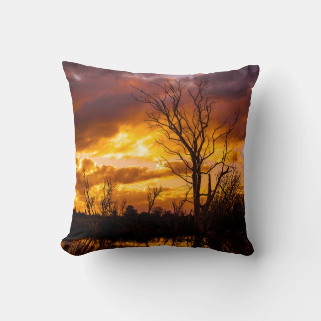 Sunset by the Lake Kussen (Voorkant)