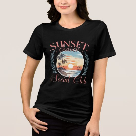 Sunset Chaser Social Club – Sunset Lovers Tri-Blend Shirt (Voorkant)
