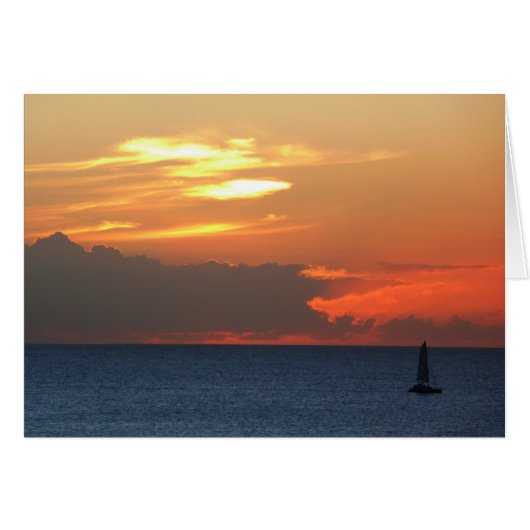 Sunset Clouds and Sailboat Seascape (Voorkant Horizontaal)