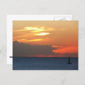 Sunset Clouds and Sailboat Seascape Briefkaart (Voorkant / Achterkant)