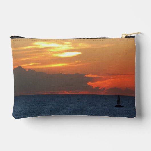 Sunset Clouds and Sailboat Seascape Etui (Achterkant)