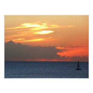 Sunset Clouds and Sailboat Seascape Foto Afdruk