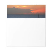 Sunset Clouds and Sailboat Seascape Notitieblok (Voorkant)