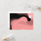 Sunset Horizon: Abstract Roze, Zwart & Wit Kaart (Voorkant / Achterkant in situ)