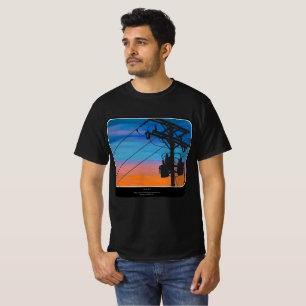 'Sunset Hum' schilderij op een T-shirt