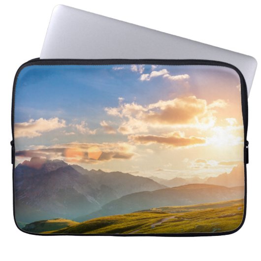 Sunset in de bergen laptop sleeve (Voorkant)