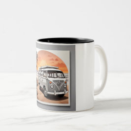 "Sunset Kombi Beach Mug - Coastal Adventure Cup" Tweekleurige Koffiemok