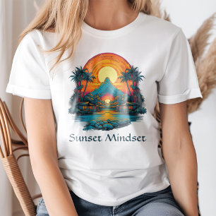 "Sunset Mindset"  kleurrijke tropische zonsonderga T-shirt