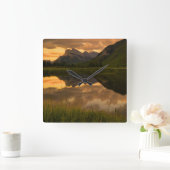 Sunset & Mountains, Alberta, Canada Vierkante Klok (Huis)