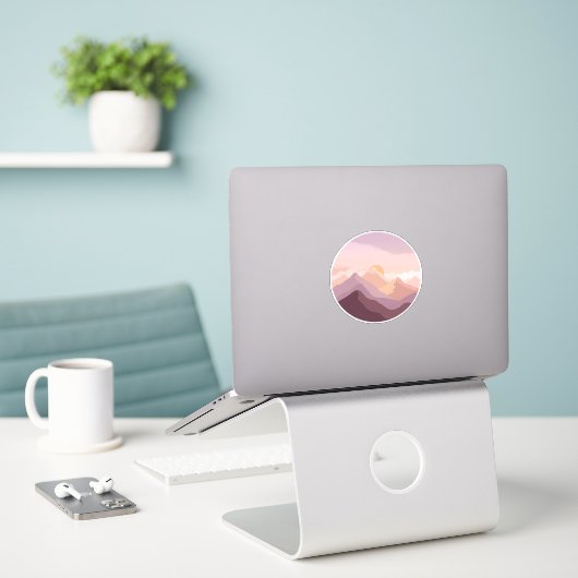 Sunset Mountains Sticker (Laptop op bureau)