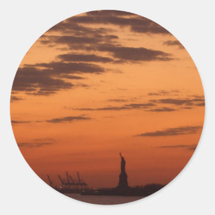 Sunset New York Harbor en Vrijheidsbeeld VS Ronde Sticker