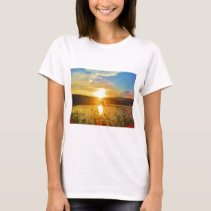 Sunset on berg Lake Arrowiad T-shirt