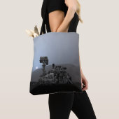Sunset on Mars Curiosity Rover Tote Bag (Dichtbij)