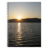 Sunset on Onota Lake: Horizontaal Notitieboek (Voorkant)