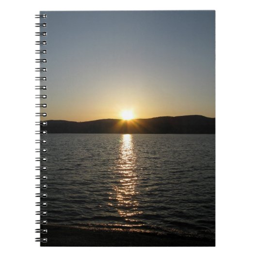 Sunset on Onota Lake: Verticaal Notitieboek (Voorkant)