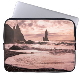 Sunset on the Reynisfjara black zandstrand, IJslan Laptop Sleeve