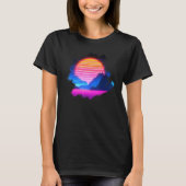 Sunset Over Canyon en Grid Mountains Synthwave La T-shirt (Voorkant)