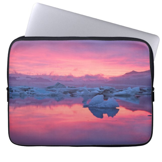 Sunset Over de Jokulsarlon Glacier Lagoon Laptop Sleeve (Voorkant)