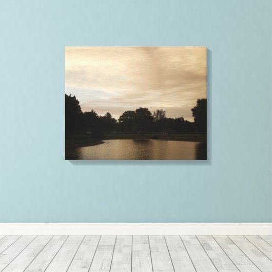 Sunset over een vijver canvas afdruk (Insitu (Houten vloer))