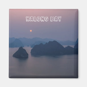 Sunset over Halong Bay - Vietnam, Azië Magneet