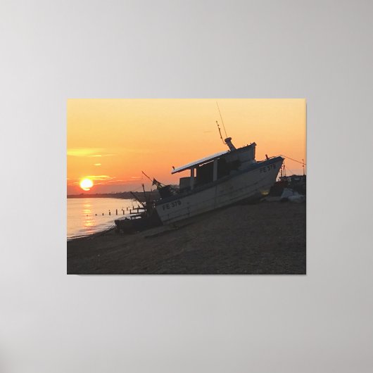 Sunset Over Hythe Bay Kent met Geviste Boat Canvas Afdruk (Voorkant)