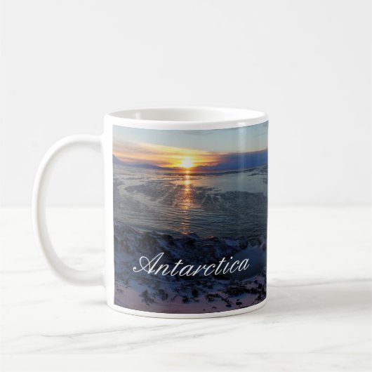 Sunset over McMurdo Sound, Antarctica Koffiemok (Links)