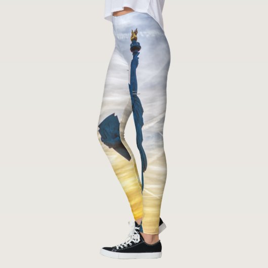 Sunset over Replica van het Vrijheidsbeeld in Pari Leggings (Links)