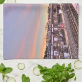 Sunset Over Spittelau, Wenen, Oostenrijk Theedoek (Gevouwen)