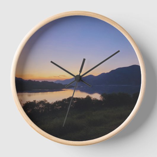Sunset Riverside Wall Clock (Voorkant)