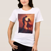 Sunset Serenade: Omarm het moment van liefde Tri-Blend Shirt (Voorkant)