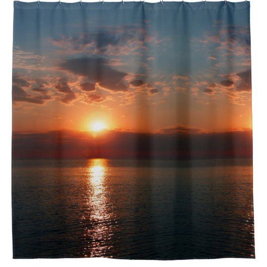 Sunset Serenity: Ocean Glow Douchegordijn (Voorkant)