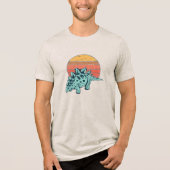 Sunset Serenity: Retro Stegosaurus T-Shirt (Voorkant)