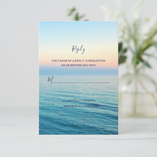 Sunset Skies Beach Ocean Wedding RSVP (Staand voorkant)